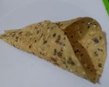 A picture of step 6 of Papad cone chaat.