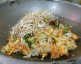 Foto langkah ke 4 dari resep Kwetiaw.