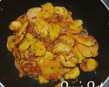 A picture of step 3 of Aloo Ki Katliyan.