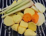 Hình bước làm 1 của món Cà ri gà