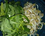 Foto langkah ke 1 dari resep Urap Sayur Simple.