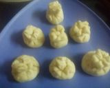 A picture of step 5 of Potli Samosas.