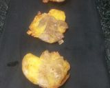 A picture of step 2 of Herbed Cajun Potatoes.