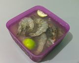 Foto langkah ke 1 dari resep Thai Shrimp Cake.