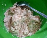 Foto langkah ke 4 dari resep Sawi Putih Gulung Isi Ayam.