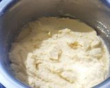A picture of step 3 of Mixed Dal Dhokla.