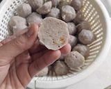 Foto langkah ke 4 dari resep Bakso sapi ayam.