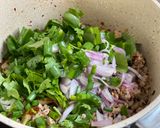 รูปขั้นตอนการทำที่ 3 ของ ลาบหมู แซ่บๆ