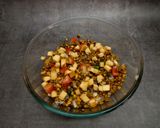 A picture of step 5 of Sprout Bhel.