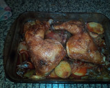 Foto del paso 3 de la receta: Pollo al horno con patatas a lo pobre