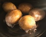 A picture of step 1 of Japanese Potato and Beef Croquette.