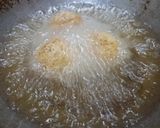 A picture of step 6 of Bread Pizza bomb.