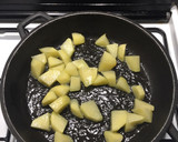 Foto del paso 3 de la receta: Pollo al limón con patatas