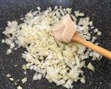 Szaftos serpenyős tészta recept fázis 1 fotója