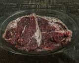 Foto langkah ke 1 dari resep Sirloin Steak Ala Holycow.