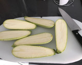 Foto del paso 1 de la receta: Calabacín relleno de atún