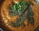 A picture of step 4 of Idli sambar red chutney.
