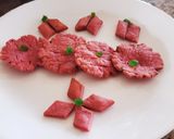 બીટરુટ ફરસી પૂરી (Beetroot Farsi Poori Recipe In Gujarati) રેસીપી સ્ટેપ4ફોટો
