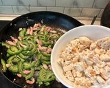 A picture of step 7 of Stir fried bitter melon with bacon and egg in Okinawa style (ゴーヤチャン プルー).