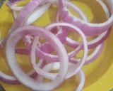 A picture of step 2 of Crunchy onion rings.