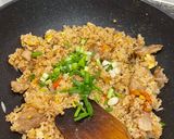 รูปขั้นตอนการทำที่ 3 ของ ข้าวผัดหมูชิ้น