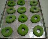 Foto langkah ke 4 dari resep Donat Rasa Pandan (1 telur) 🍩🌱.