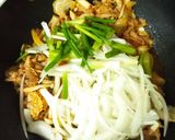 รูปขั้นตอนการทำที่ 6 ของ หมูสามชั้นสไลด์ผัดกิมจิ