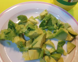 Foto del paso 4 de la receta: Timbal de salmón fresco y aguacate