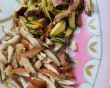 दाणेदार डोडा बर्फी (doda barfi recipe in marathi) रेसिपी स्टेप 5 फोटो
