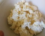 Foto del paso 1 de la receta: Pimientos amarillos rellenos con queso - aperitivo