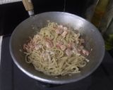 Foto langkah ke 3 dari resep Spaghetti aglio e olio.