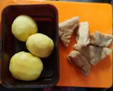 Foto langkah ke 2 dari resep Sayur tahu,kentang,daging santan pedas.