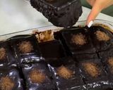 عکس مرحله 7 از دستور کیک شکلاتی خیس کافی شاپ