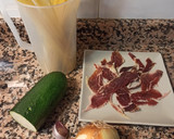 Foto del paso 1 de la receta: Pasta con salsa de calabacín
