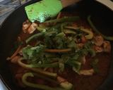Foto del paso 5 de la receta: Pollo con lorocos
