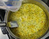 Foto del paso 1 de la receta: Arroz amarillo con rulos de jamón y queso