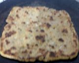 A picture of step 7 of Dal Parantha with 25g Paneen.