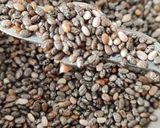 Foto del paso 2 de la receta: Cómo moler semillas de lino y chía con licuadora de mano 🌱 Truco 🧙🏼♀️