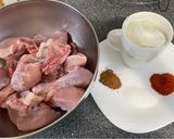 A picture of step 1 of Hari Chutney Biryani.