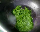 A picture of step 4 of Spinach Egg Curry.