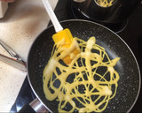 Foto del paso 2 de la receta: Crepe Malasio (Roti Jala)