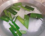 Foto langkah ke 2 dari resep Bubur Merah Putih Praktis.