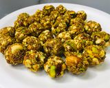 A picture of step 3 of Dry fruits energy balls.
