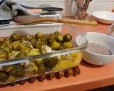 Foto del paso 3 de la receta: Coles de Bruselas de bote con Almejas de lata y Manzana Asada en microondas