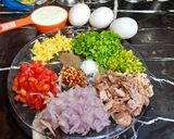 A picture of step 1 of Chicken vegi creamy Omelet.