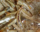 Foto langkah ke 1 dari resep Sambal Ikan Teri.