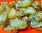 A picture of step 2 of Potato sesame fry.