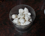 Foto del paso 4 de la receta: Mi versión del polvito uruguayo (con caramelo de tuno y mousse de yogur griego)