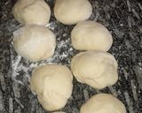 Foto del paso 4 de la receta: Medialunas con aceite