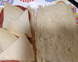 Foto del paso 7 de la receta: Bocadillo de lomo con salsa de mostaza a la miel